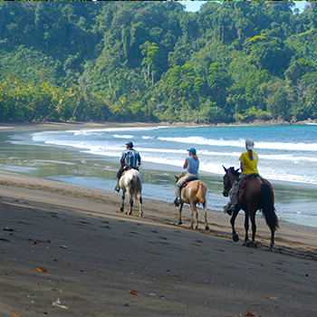 Hourseback riding Costa Rica
